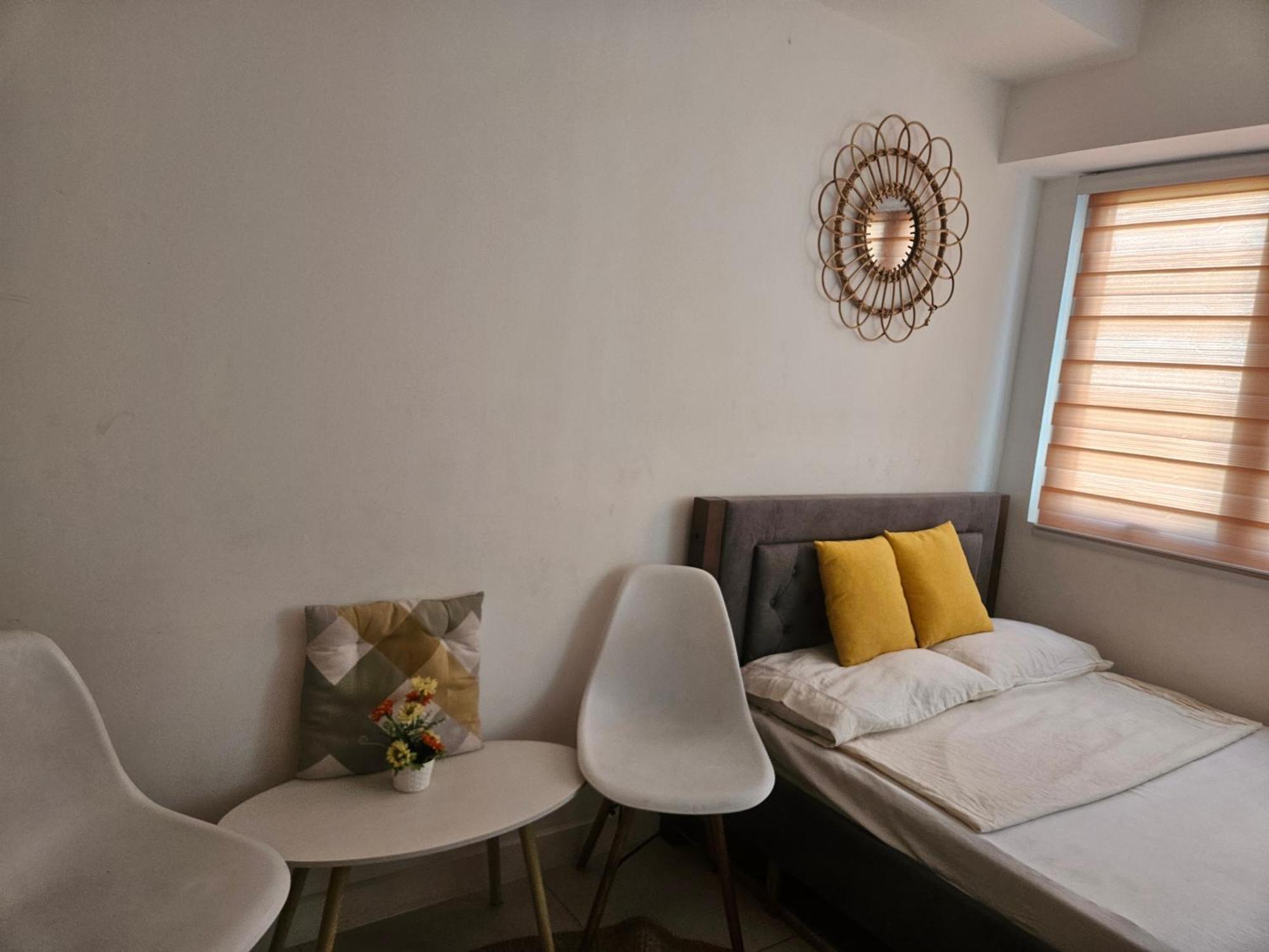The Residences At Commonwealth By Century Properties Quezon City Extérieur photo
