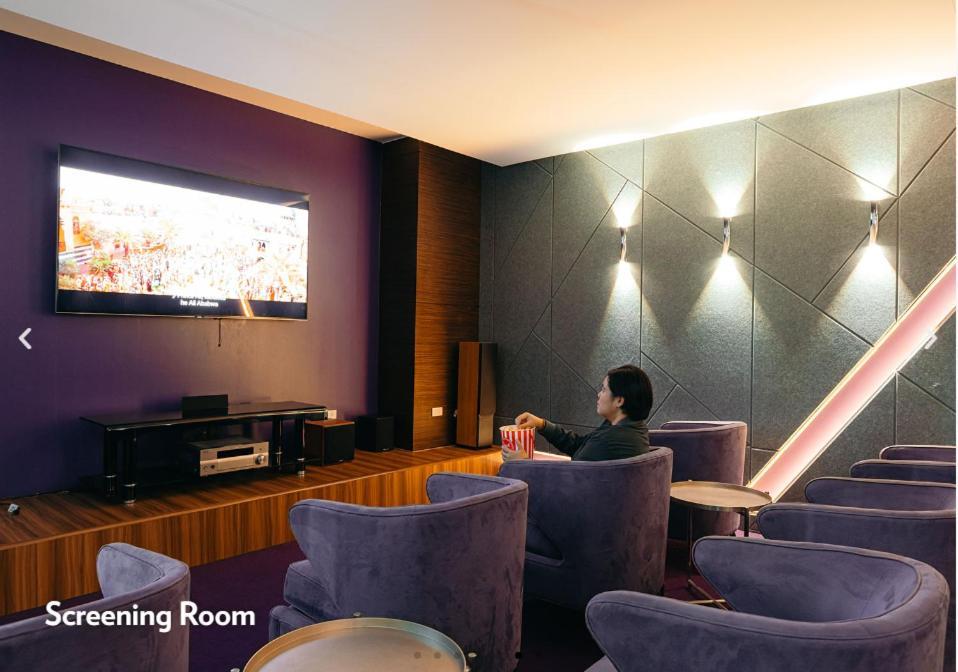 The Residences At Commonwealth By Century Properties Quezon City Extérieur photo