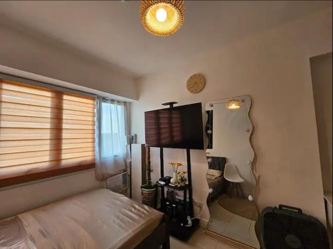 The Residences At Commonwealth By Century Properties Quezon City Extérieur photo