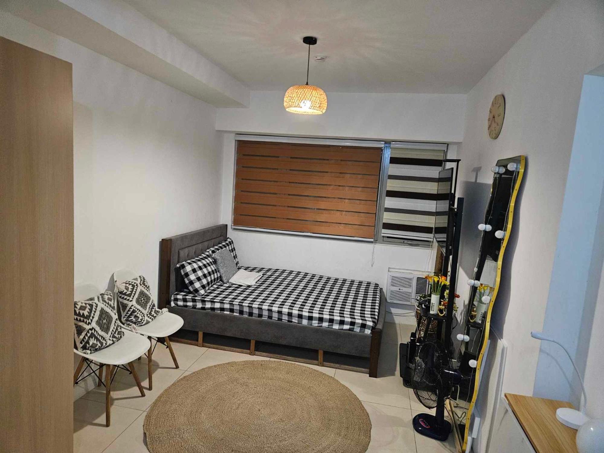 The Residences At Commonwealth By Century Properties Quezon City Extérieur photo